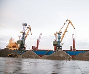 Еще один рекорд погрузки щебня зафиксирован в Мурманском морском торговом порту 