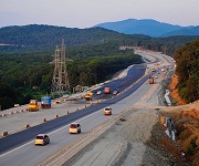 В Сахалинской области будет построено и реконструировано почти 100 км дорог