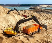 Дальневосточные парламентарии поддержали предложение по разрешению добычи щебня и песка на водоохранных территориях