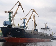 Партия щебня будет доставлена из Мурманского морского торгового порта в Сабетту