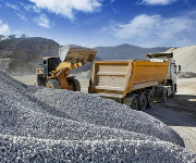 Минпромторг переложил ответственность за подорожание песка и щебня на регионы