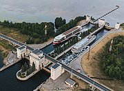 ЧП во время демонтажных работах на Городецком гидроузле привело к остановке движения судов