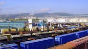 Свыше 700 организованных поездов отстаивается на сети железных дорог
