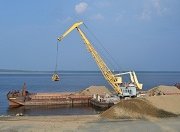 Поставка гранитного и высокопрочного щебня водным транспортом в мае 2019 года