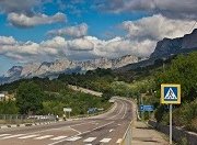 В Севастополе преждевременно начали ремонт дорог 2024 года 