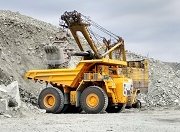 ЕВРАЗ КГОК приступил к выпуску щебня из отходов производства