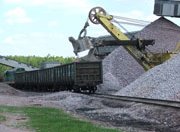 Погрузка щебня на железных дорогах продолжает сокращаться