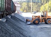 В Астрахань поступило 200 тыс. тн щебня для дорожных работ