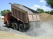 В Новосибирске заготовили тысячи тонн отборного щебня для дорожных работ