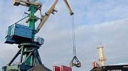 Мурманский морской торговый порт обработал первую партию инертных материалов по контрактам 2024 года
