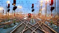  Москве требуется не менее 100 км. железных дорог