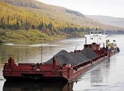 Поставка гранитного и высокопрочного щебня водным транспортом в сентябре 2018 года