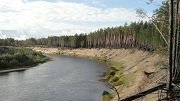 По реке Кеть в Томской области впервые перевезли щебень