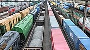 Майская погрузка по РЖД снизилась: резкое падение по щебню и стройгрузам