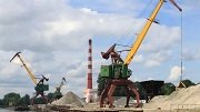 Поставка гранитного и высокопрочного щебня водным транспортом в июле  2018 года