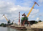 Поставка гранитного и высокопрочного щебня водным транспортом в июле  2018 года