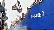 Мурманский морской торговый порт установил новый в этом году рекорд по погрузке щебня 