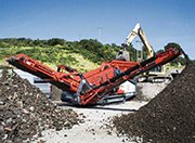 Новый компактный мобильный грохот  QE241 от Sandvik Construction