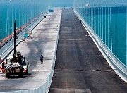 Украинские компании поставляют щебень для строительства Керченского моста 