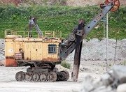 Замгубернатора Псковской области посетил производство Новоизборского комбината нерудных материалов