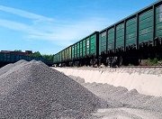Количество инновационных полувагонов, перевозящих щебень, становится больше