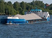 Поставка гранитного и высокопрочного щебня водным транспортом в мае 2018 года