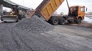 Дорожники ЯНАО активно заготавливают щебень для строительных работ
