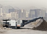 Безопасное дробление в городской среде - компания Metso представляет мобильную установку Lokotrack серии Urban