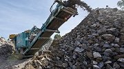 Отходы деятельности шахт в Кузбассе переработают в щебень