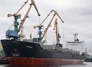 Партия щебня будет доставлена из Мурманского морского торгового порта в Сабетту