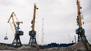 В Мурманском морском торговом порту состоялась погрузка рекордной партии щебня